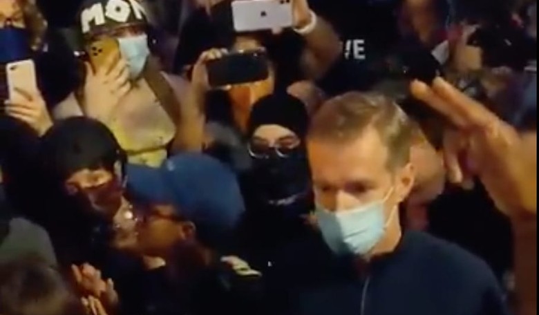 [Watch] Portland Mayor Goes to Riot in 'Solidarity' as Rioters Set Fire in His Honor