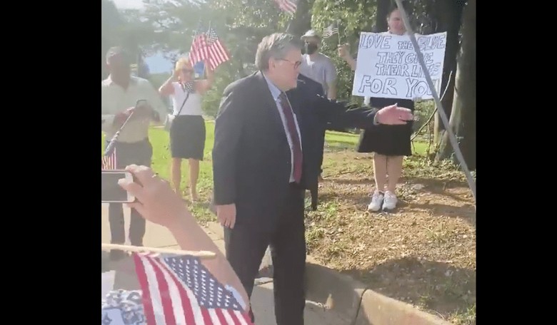 'Can We Do a U-Turn?': AG Barr Stops Convoy to Thank Pro-Police Protesters