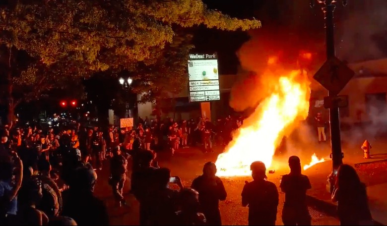 Portland Police Hesitate to Put Out Antifa Fire Despite Countywide Burn Ban