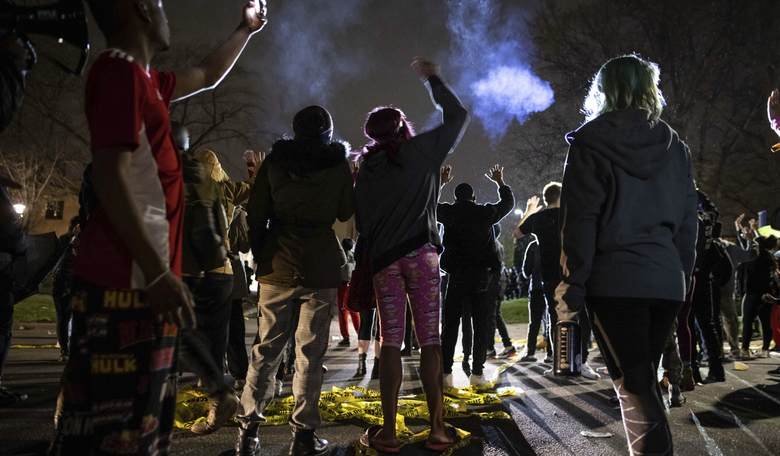 Riots After the Duante Wright Shooting Show Just How Much of a Powder Keg Minneapolis Is Right Now