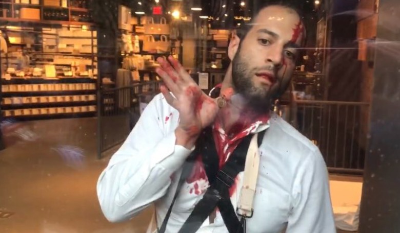 Muslim Mob Screaming ‘Allahu Akbar’ Attacks Jewish Man in Midtown Manhattan