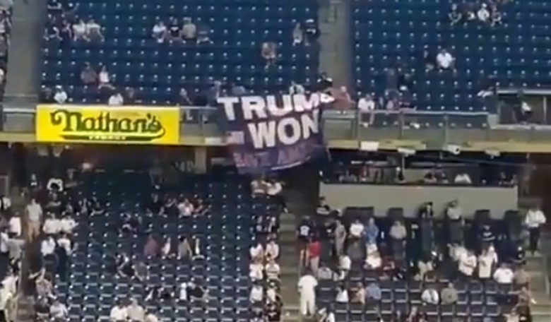 [VIDEO] Here's What Happened When Someone Tried to Display a Trump Banner at the Yankees Game