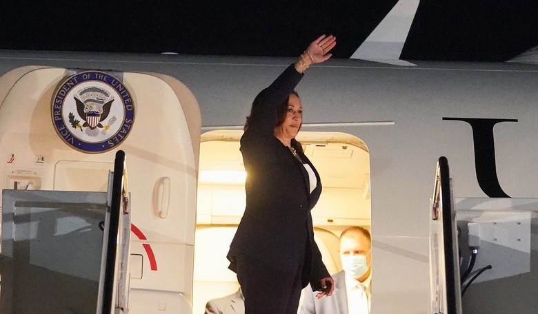 Even the Biden White House Thinks Kamala Harris Is Useless. Here's How to Tell