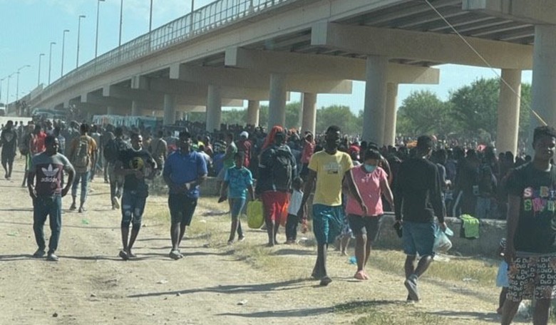 Life Along the Border Collapses