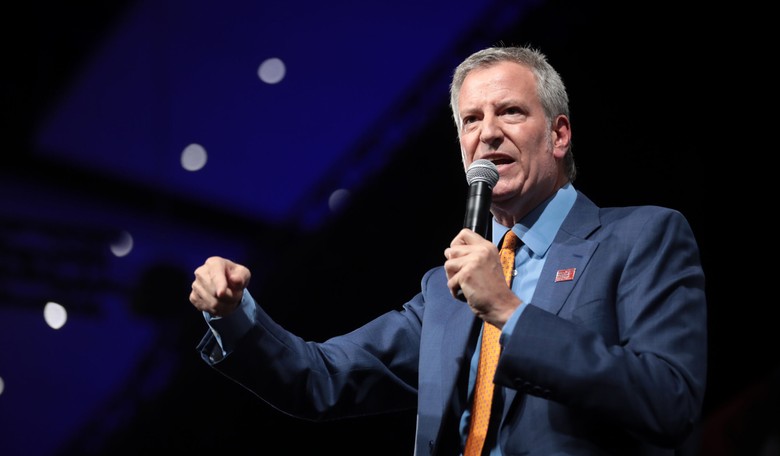 Lame-Duck NYC Mayor Can't Resist One Last Diktat, Mandates Vaccines for Private Sector