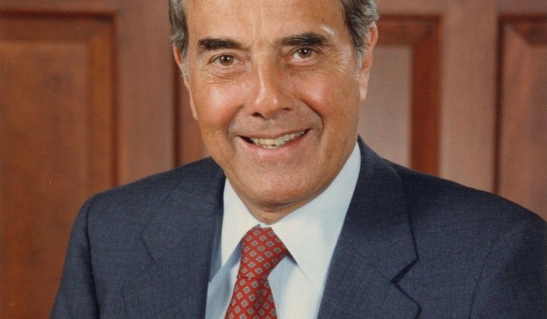 Sen. Bob Dole, WWII Veteran and Former Senate Majority Leader, Dead at 98