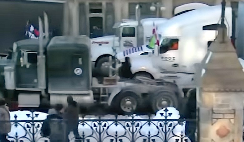 Thousands of Truckers and Ordinary Canadians Gather on Parliament Hill to Protest Mandates
