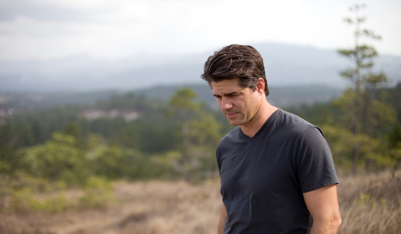 Minimalist Joshua Becker Explains How Distractions Hold Us Back in 'Things That Matter'