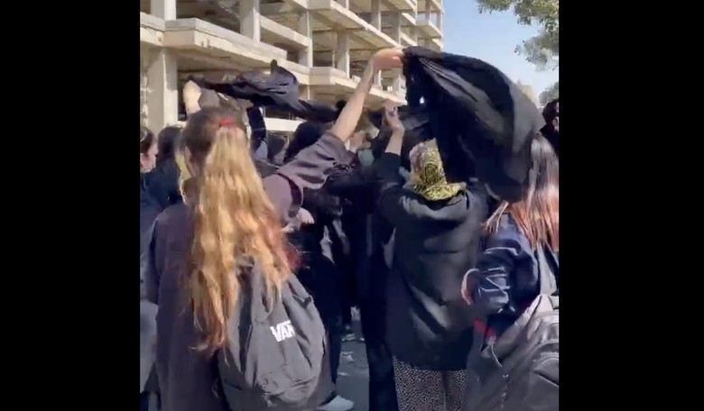 The Iranian Government's Newest Headache? Schoolgirls Have Joined the Protests
