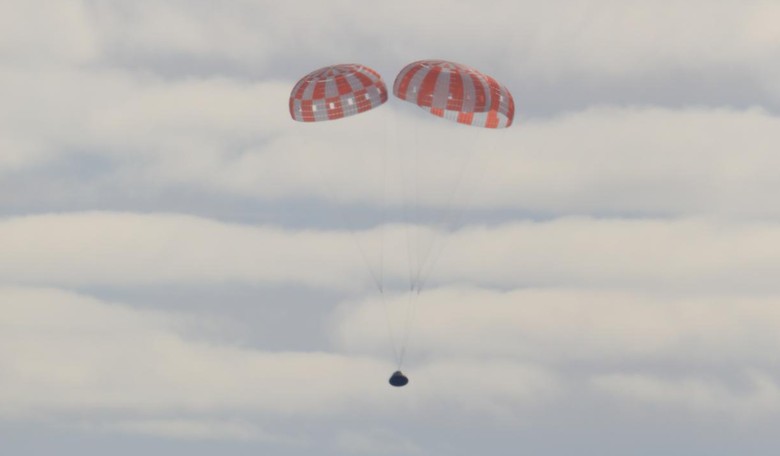 NASA's Unmanned Orion Capsule Splashes Down in the Pacific Ending the First Artemis Mission to the Moon