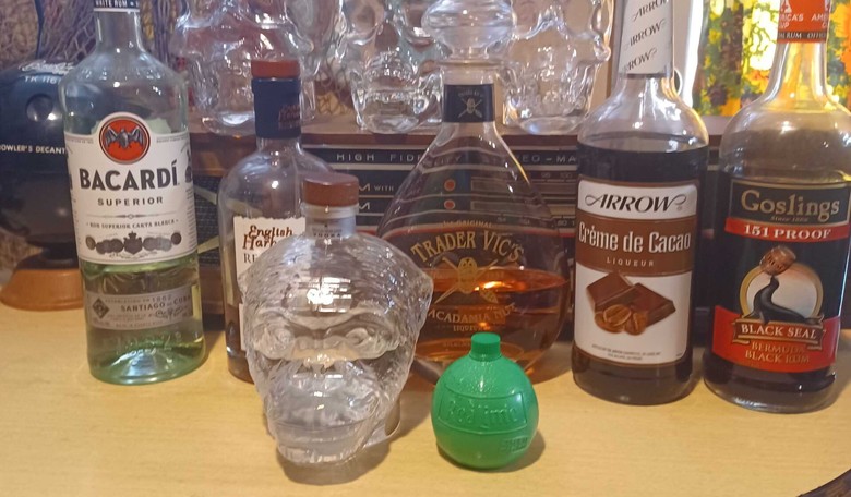 'I Have Monkeypox!' Is This Week's Cocktail for the 'Unwoke With Kevin and Kruiser' Podcast