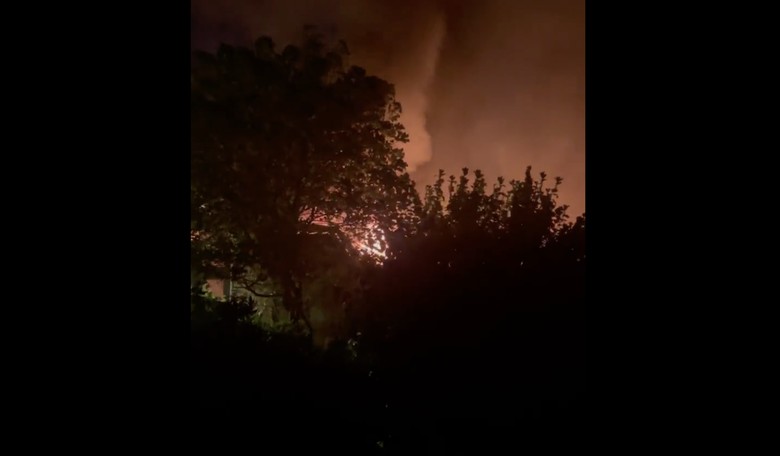 Iraqi Fanatics Storm, Burn Swedish Embassy in Baghdad After Threat to Burn Quran in Stockholm