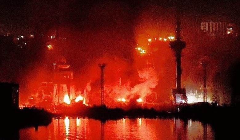 Starlink Not Needed: Ukraine Hits Two Russian Warships with Missile Strike