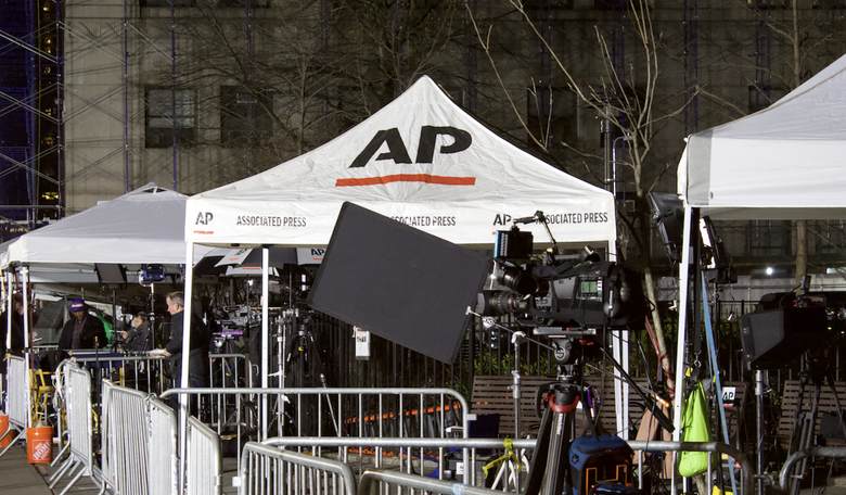 Federal Judge Denies AP's Effort to Enter the Oval Office to Cover Events 