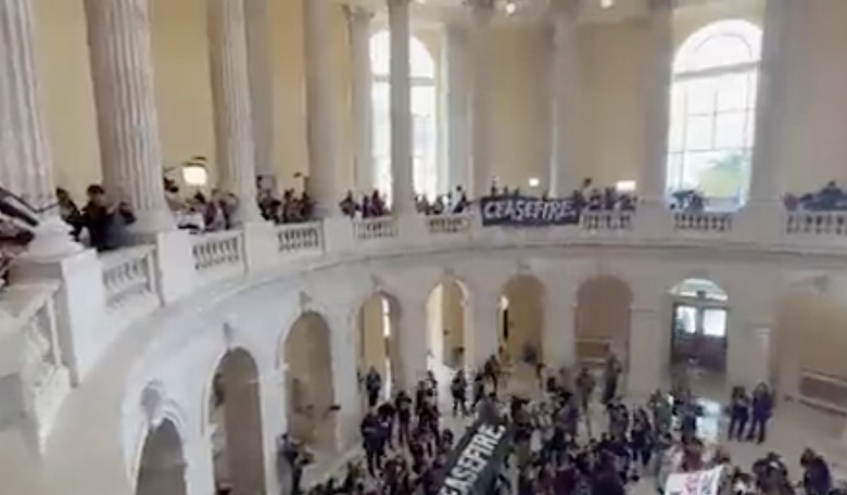 Pro-Palestinian Protesters Get Insurrection-y at Capitol Hill