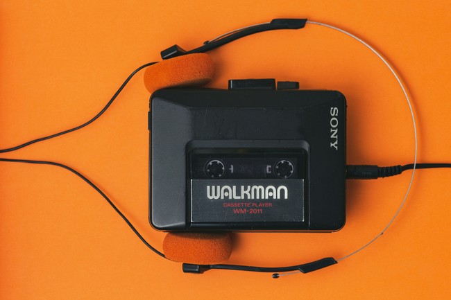 VIDEO: What Do Today's Kids Think of... the Walkman?