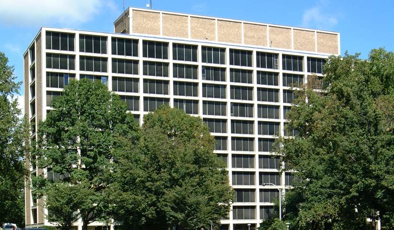 Trump Names COVID Contrarian to Head NIH, Restore Faith in Science