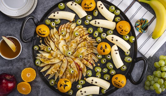 Dole Celebrates the Banana for Fall and Halloween