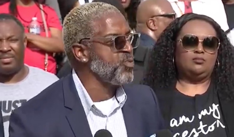 WATCH: Chicago Democrats Sound an Awful Lot Like 'White Supremacists' at Rally Opposing Illegal Immigrants