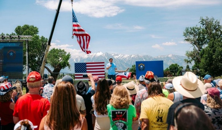 A Ballsy Exchange Between the DeSantis and Trump Camps Over Nevada's Lamb Testicle Event