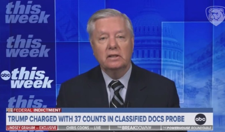 WATCH: Lindsey Graham 2.0 Shows up to Clean Stephanopoulos' Clock on Double Standards of Clinton Emails