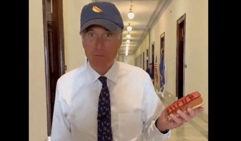 HOT TAKES: Mitt Romney Gets Mocked Into Next Week Over His Ode to the Hot Dog