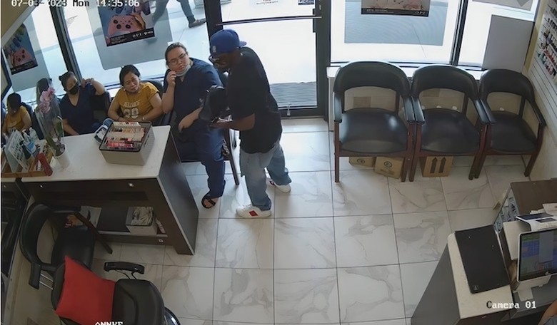 WATCH: Humiliated Would-Be Robber Walks out of Atlanta Nail Salon After Customers Ignore His Demands