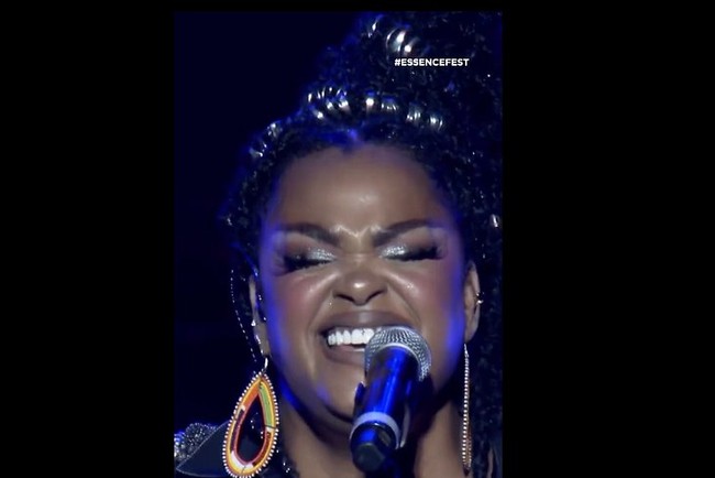 R&B Singer Turns National Anthem into Awful, Angry Tirade Against ...