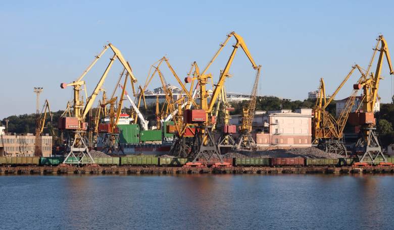 With Midnight Strike Looming, Unions, U.S. Ports See 'Movement' in Talks