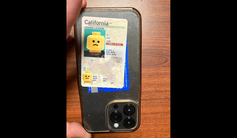 Thief Returns to Scene of Crime to Demand Return of Dropped Cell Phone