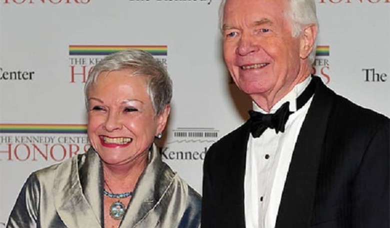 Thad Cochran: Unfaithful Husband. Untrustworthy Politician.