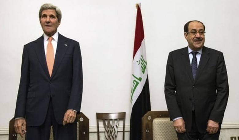 John Kerry ignored by everyone as Iraq dissolves