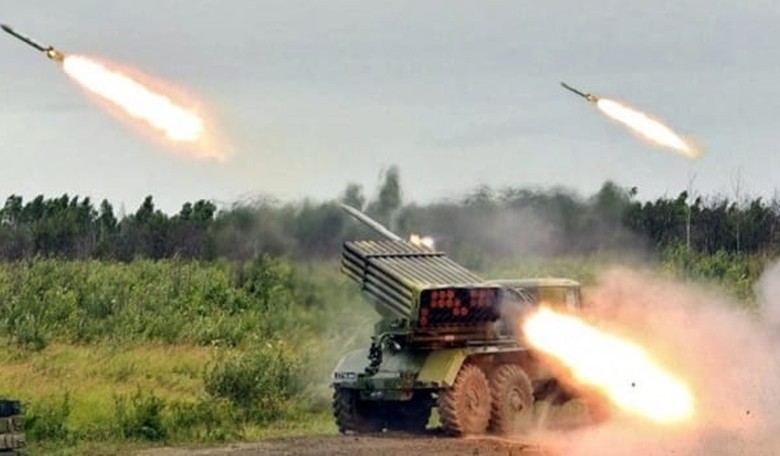 BREAKING. Russian Army Announces It Will Withdraw From 2,000 Square Miles of Ukrainian Territory