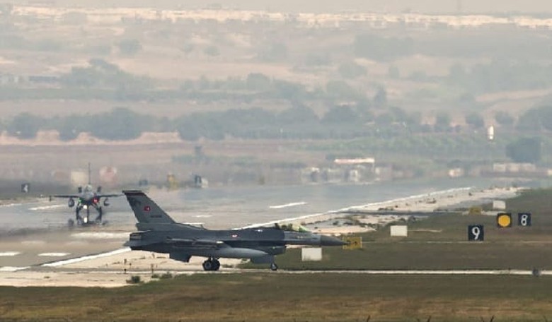 Obama's Iraq strategy unraveling