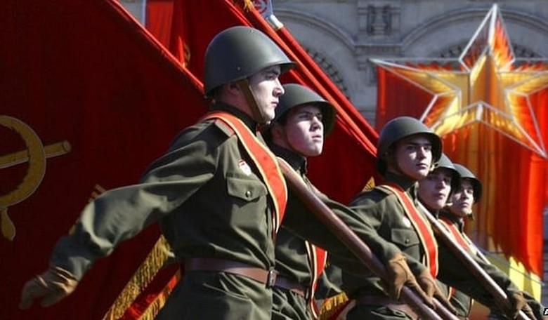 Russia increases pressure on the Baltic States