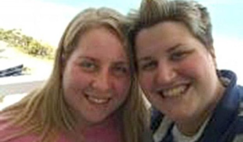 Lesbian sues over artificial insemination misadventure