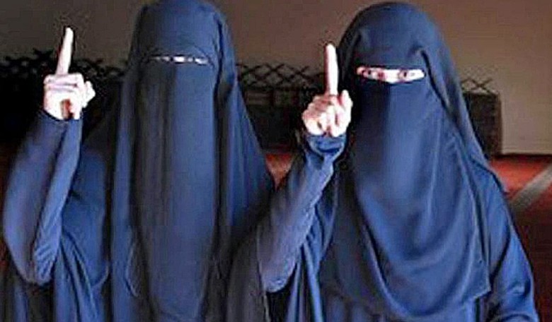 Austrian "Jihadi Bride" Beaten To Death By ISIS
