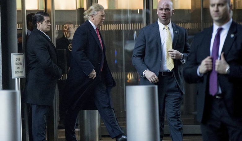 Donald Trump Finally Meets Intelligence Gurus And the Result Won't Surprise You