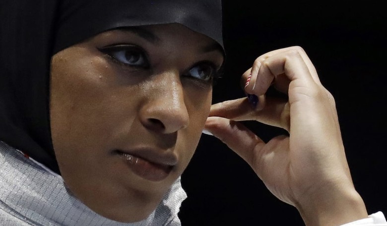 #FakeNews: Muslim Athlete Detained Under Travel Ban Actually Detained Under Obama's Ban, Not Trump's