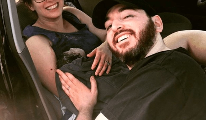 NY Post Editor Delivers His Own Baby on the Side of the Road