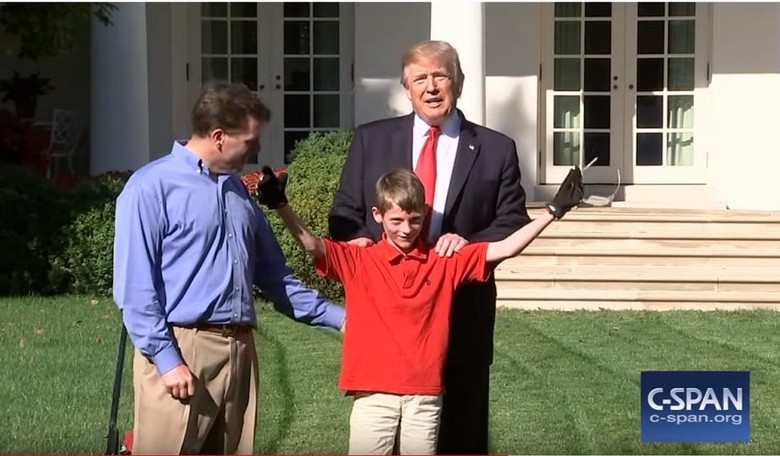 Pretentious Jerk Finds Child Endangerment in Boy Mowing White House Lawn