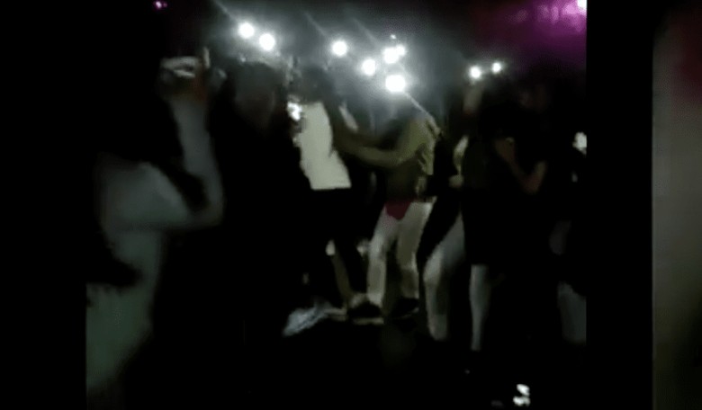 100 Teens Terrorize Families at Amusement Park, Robbing and Assaulting Patrons with Tasers