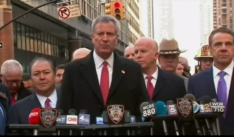 NYC Mayor de Blasio: Bomb Was an "Attempted Terrorist Attack"