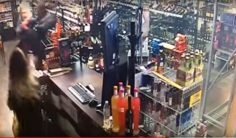 Mother and Daughter Have Gunfight With a Robber and They Have a Very Close Call (VIDEO)