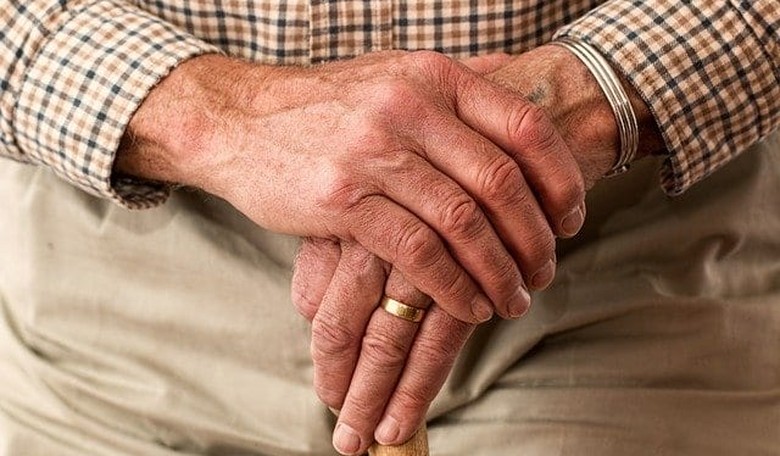 Women Still Live Longer - But We Dudes Are Now Catching Up