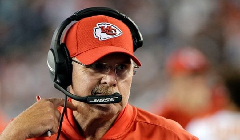 KC Coach Signals They'll Accept White House Invite