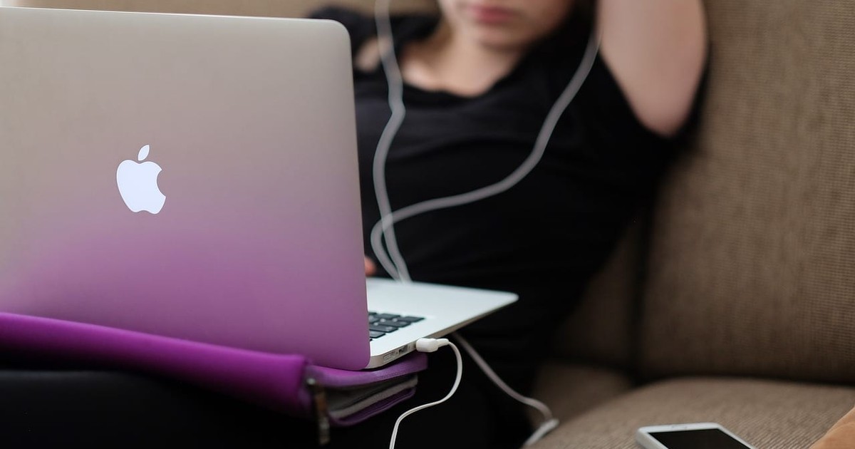 Apple’s New Ad Shows It’s on Its Way Out as a Tech Leader
