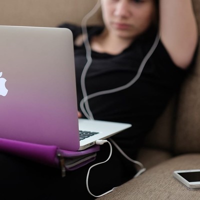 Apple's New Ad Shows It's on Its Way Out As a Tech Leader