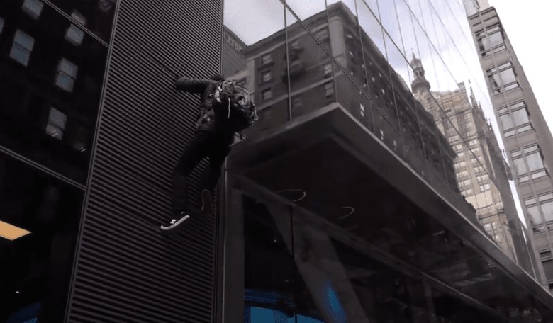 Black Bloc Protester Tries to Climb Chase Bank Building, It Doesn't End Well