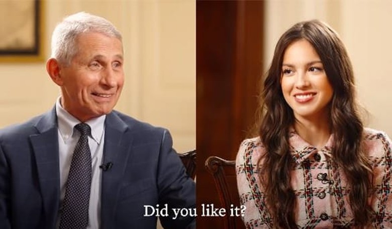 White House Pushes Video of Fauci and a Pop Starlet Reading Tweets and It's Bombing